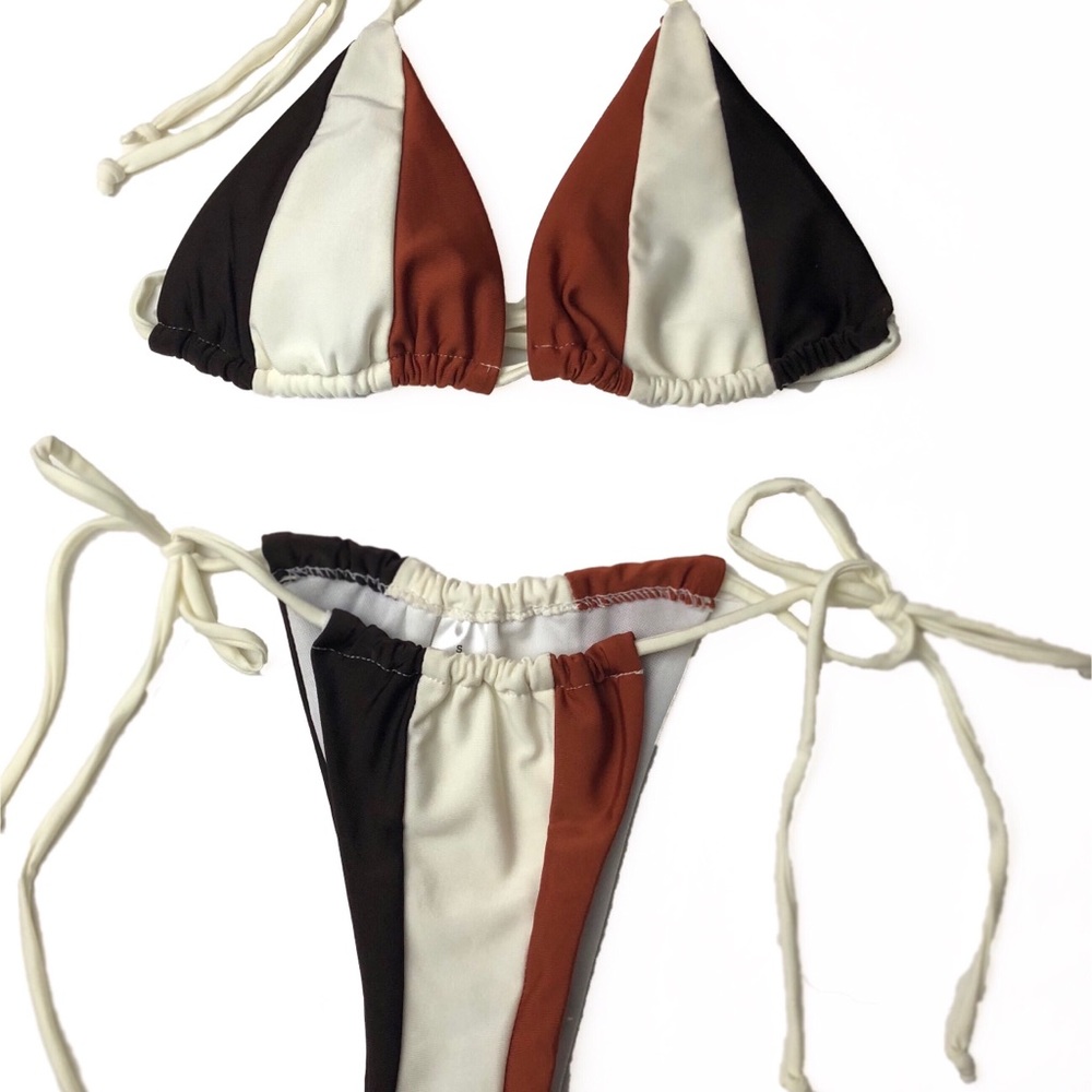 2 piece striped bikini